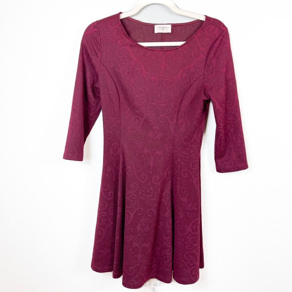 EVERLY Burgundy Paisley Lace Print Woman’s Dress Size Small